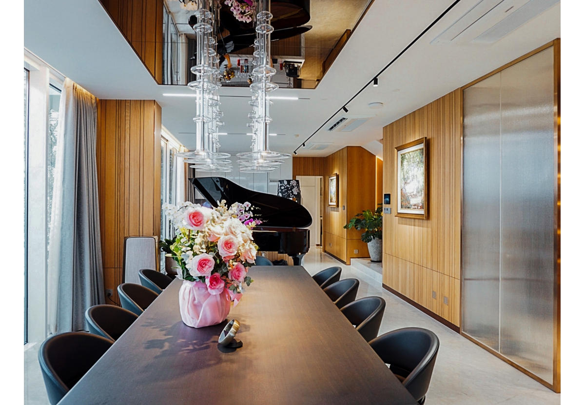 DUPLEX PENTHOUSE VINHOMES GOLDEN RIVER